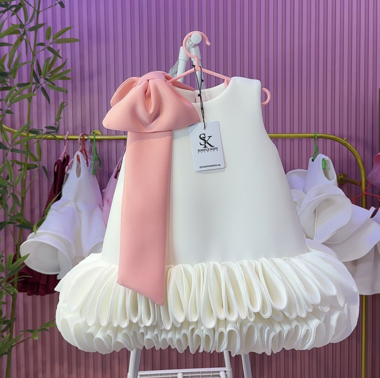 Blush Ribbon Bubble